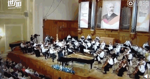 世界大赛出乌龙,20岁中国钢琴家表现获网友怒赞!