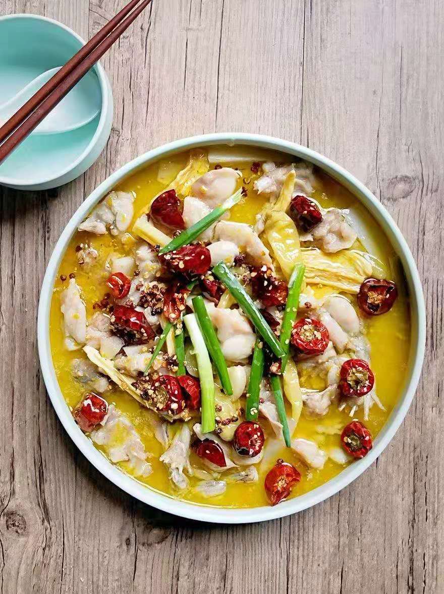 在家才能做出酸辣美味的泡椒炒田鸡呢