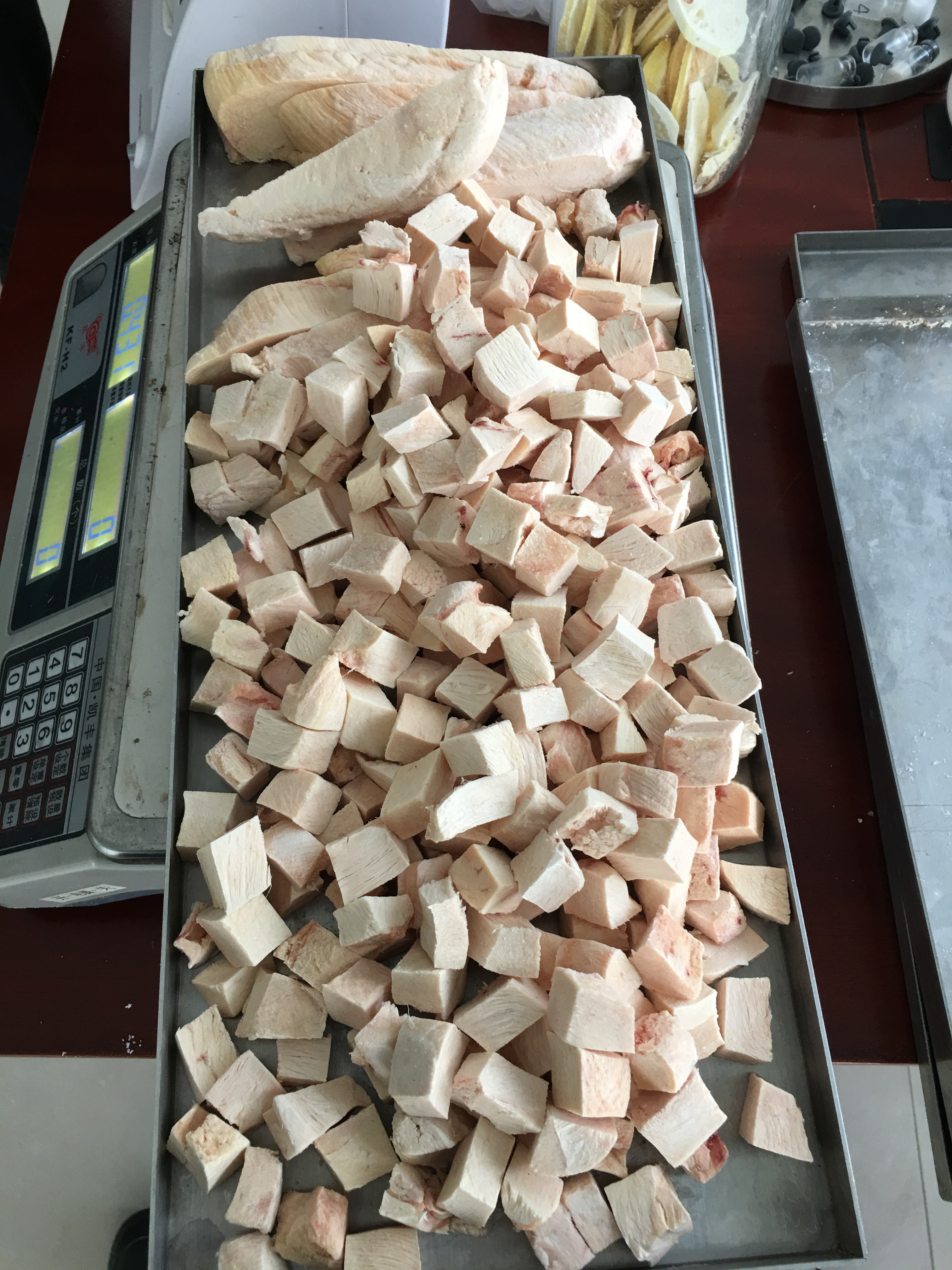 小型食品冷冻干燥机如何自制兔肉冻干宠物粮