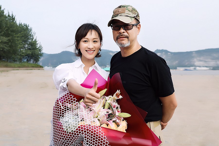 练练《大江大河》杀青  突破自我演绎别样"韦春红"