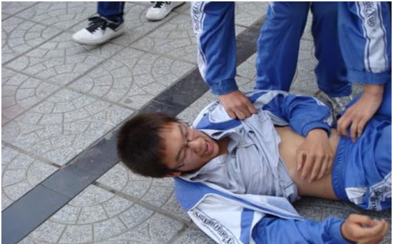 14岁学生被5名学生打死,3人与死者同村,家属拒10万丧葬费