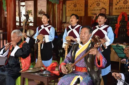 解密纳西东巴古国