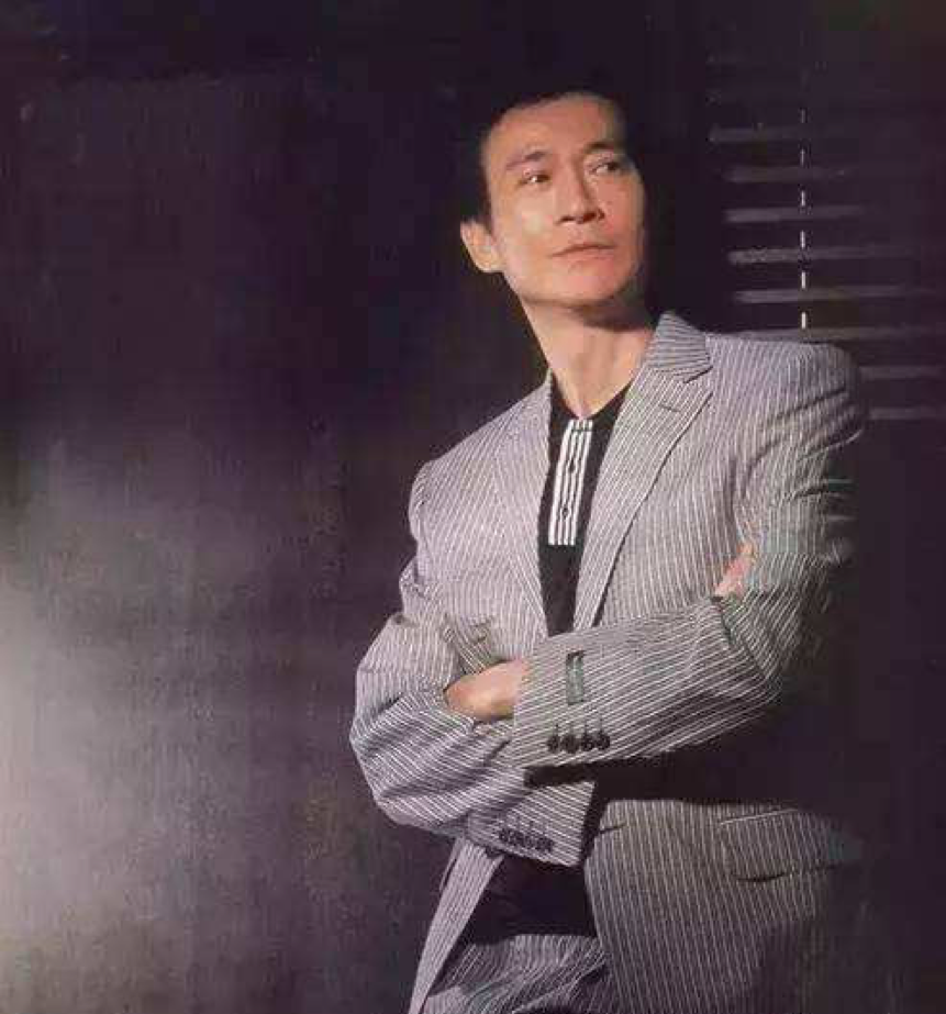 72岁郑少秋近照曝光,皱纹增多皮肤松弛略显老态