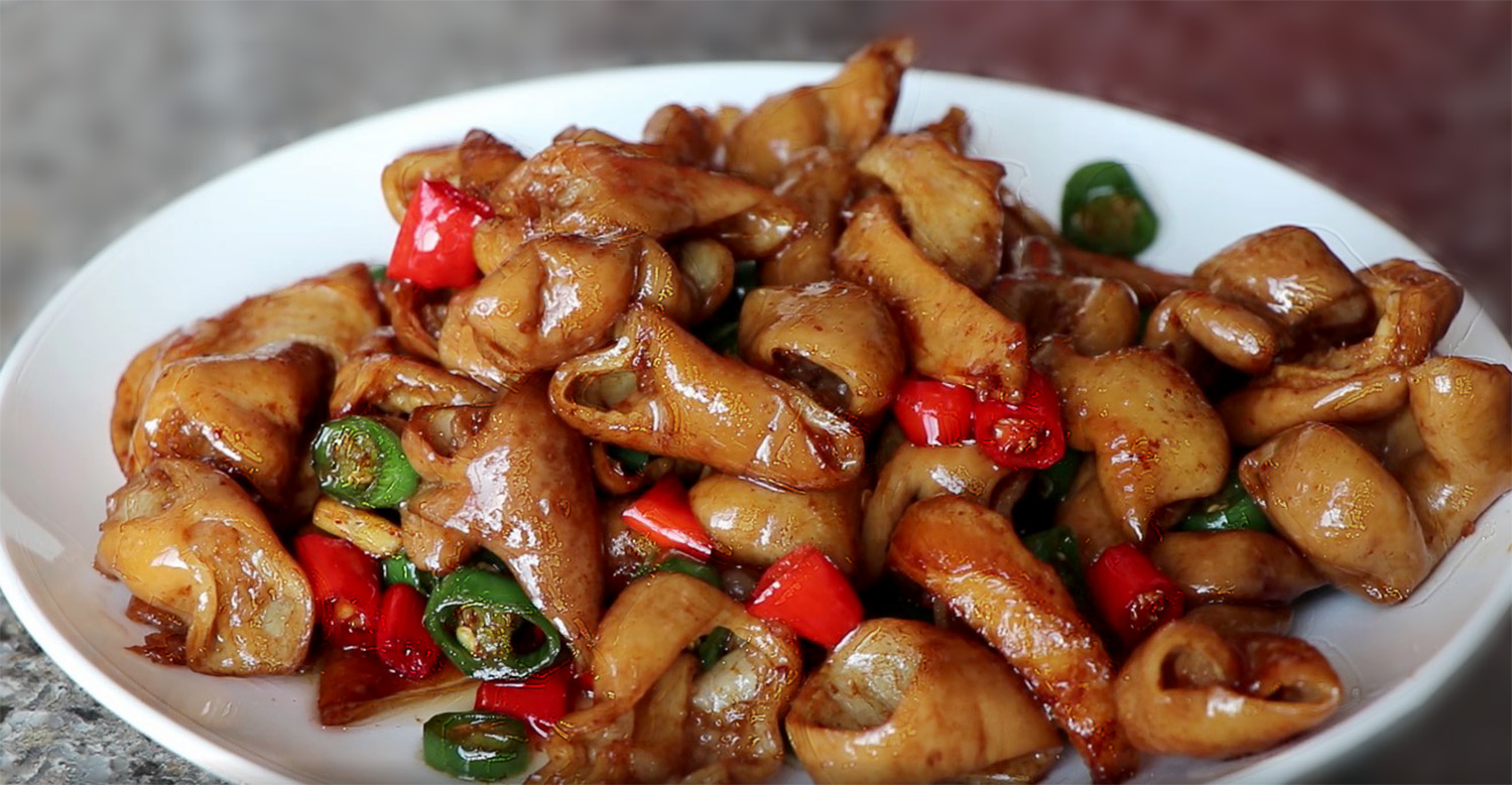 猪大肠最好吃的做法,不腥不臭,香辣入味,吃一次就上瘾了