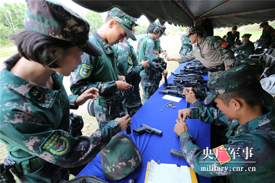 和平友谊-2018:陆上实兵科目火热上演