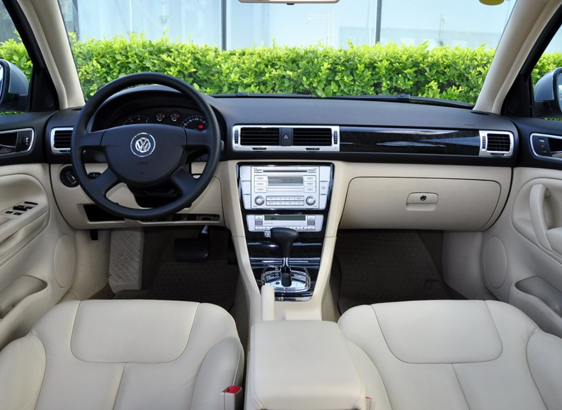 passat领驭霸气的外观,时尚新颖的内饰,女儿很喜欢家里的新车