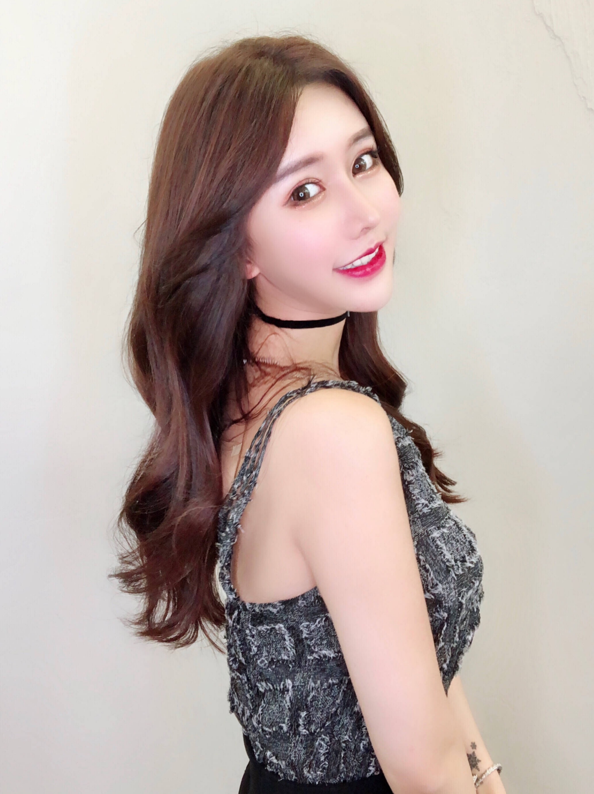 人像摄影:这位女子语笑嫣然,楚楚动人