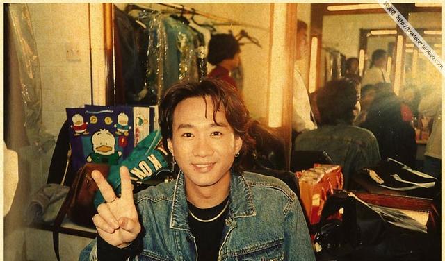 乐队主唱喝酒死了,赵本山的女徒弟没穿衣服死在草丛,死因意外