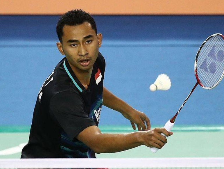 羽联总决赛第二比赛日,维尔玛2-0轻取苏吉亚托