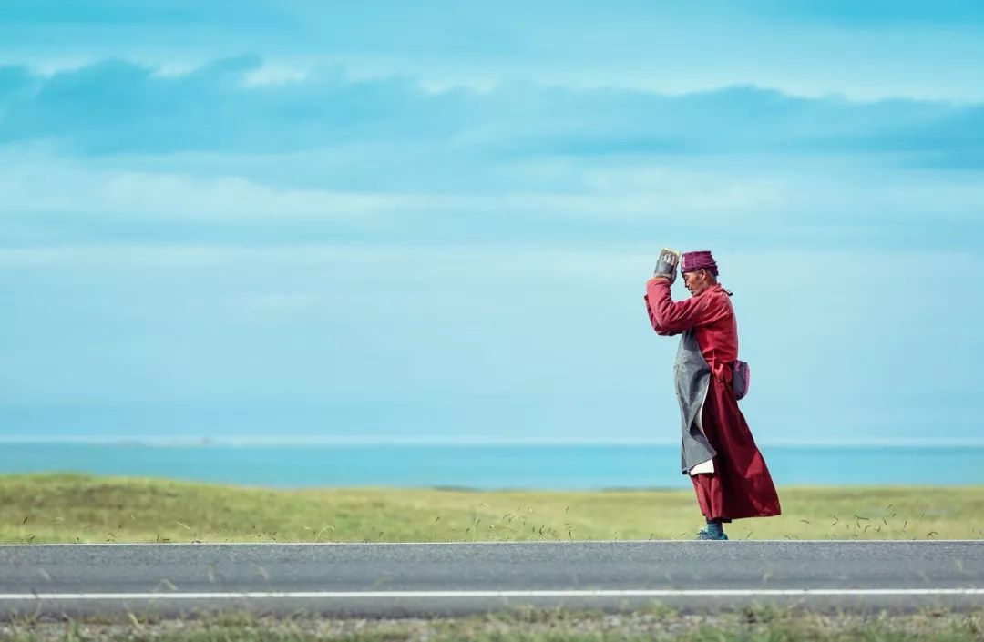 西藏,磕长头是一种生命!