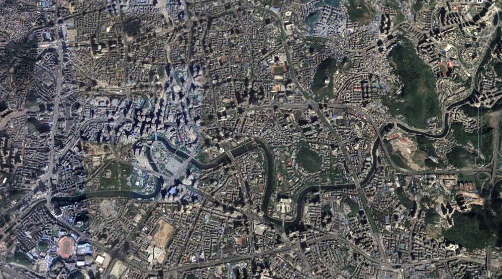 卫星上看贵州贵阳:二十年来,城市扩大了几倍,越来越像深圳