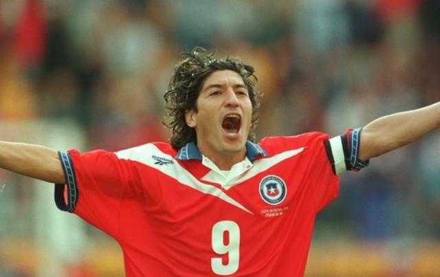 足坛传奇双子星:萨莫拉诺与萨拉斯