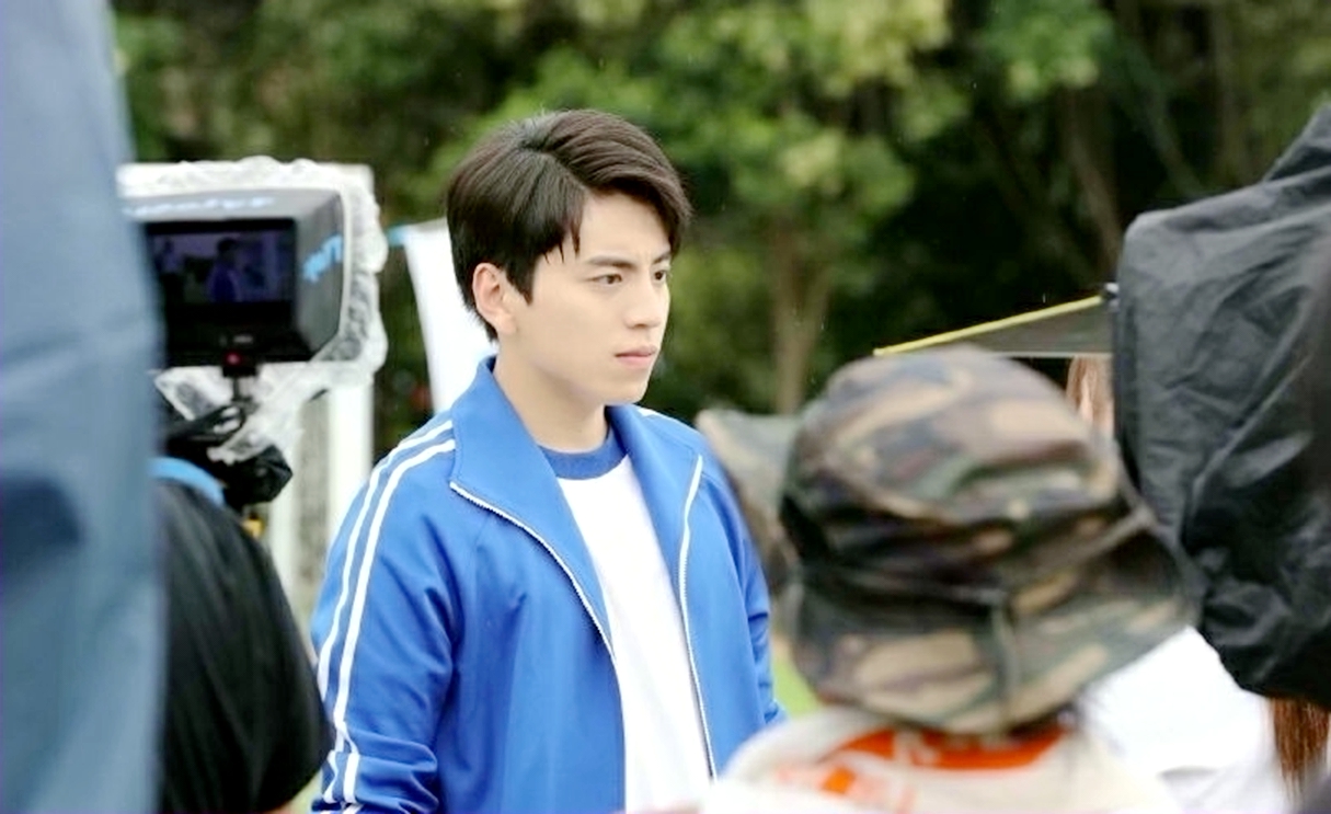 王大陆晒《一吻定情》剧照,颜值暴击!网友:白起来真的好帅!