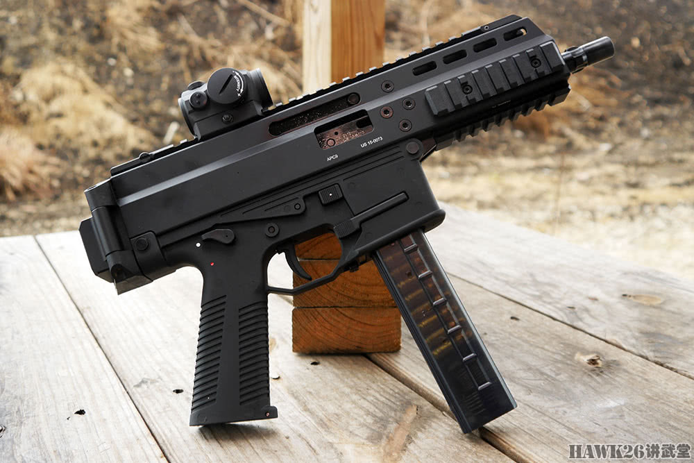 评测:b&t apc9冲锋枪 美军新型便携冲锋枪到底有多牛