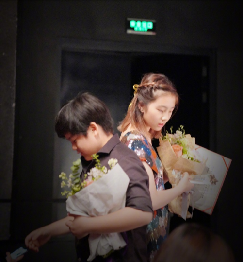 优秀!多多和吕思清儿子austin在钢琴比赛包揽了五个一等奖