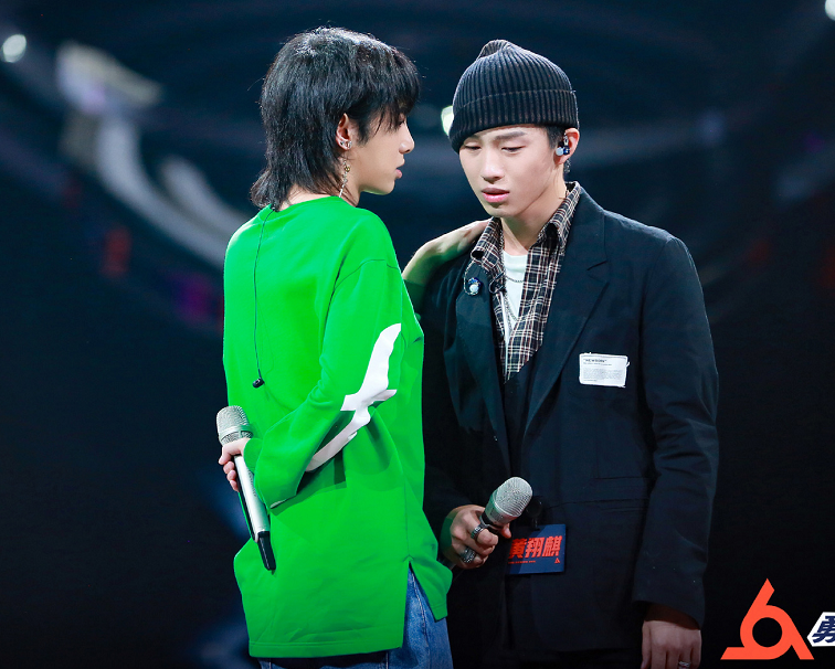 华晨宇爱徒恋爱后发新歌,听到副歌部分,00后:这爱情的酸臭味