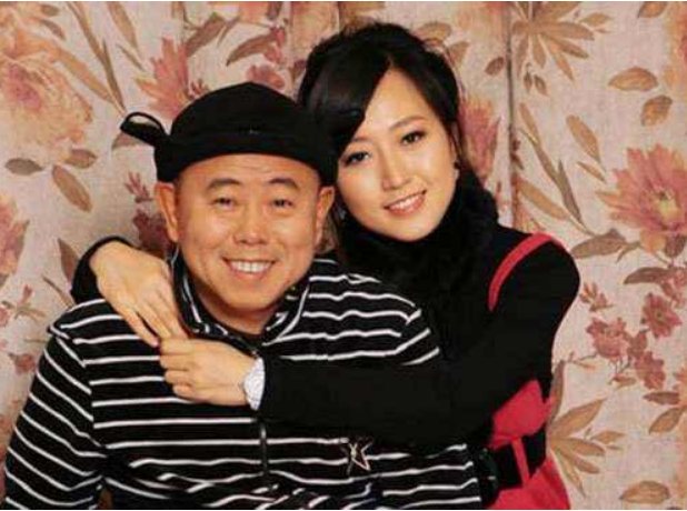 3个"长相像妈"的星二代,潘阳上榜,图3女儿与父亲风格