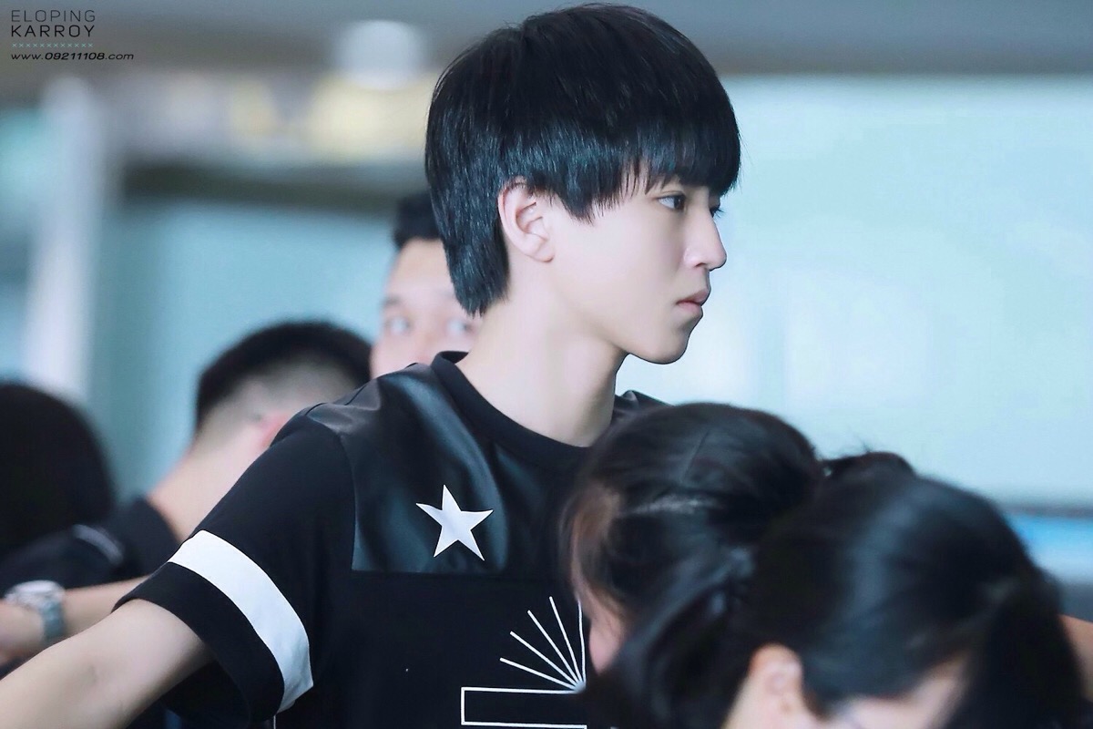 侧脸最帅的几位男星,tfboys上榜,第一非他莫属啦!