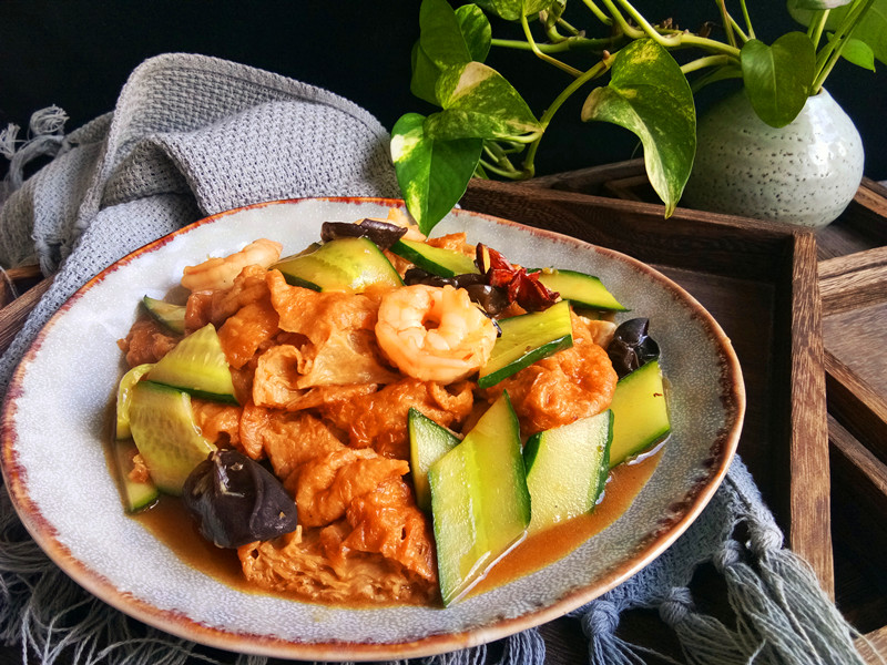 津味名菜虾仁独面筋:来天津必吃的一道菜,吃过以后就爱上