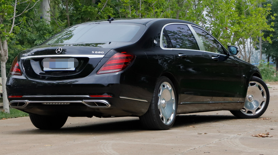 迈巴赫s级 s 680,精致时尚的外观设计,让整车更加霸气