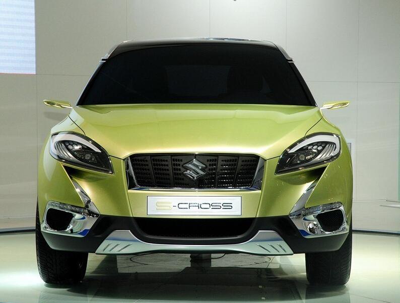 铃木(进口)-s-cross,惹人注目,外形保持着优雅感