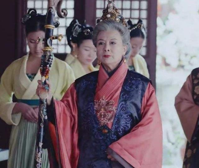 诰命夫人是什么意思(二品诰命夫人是什么意思)