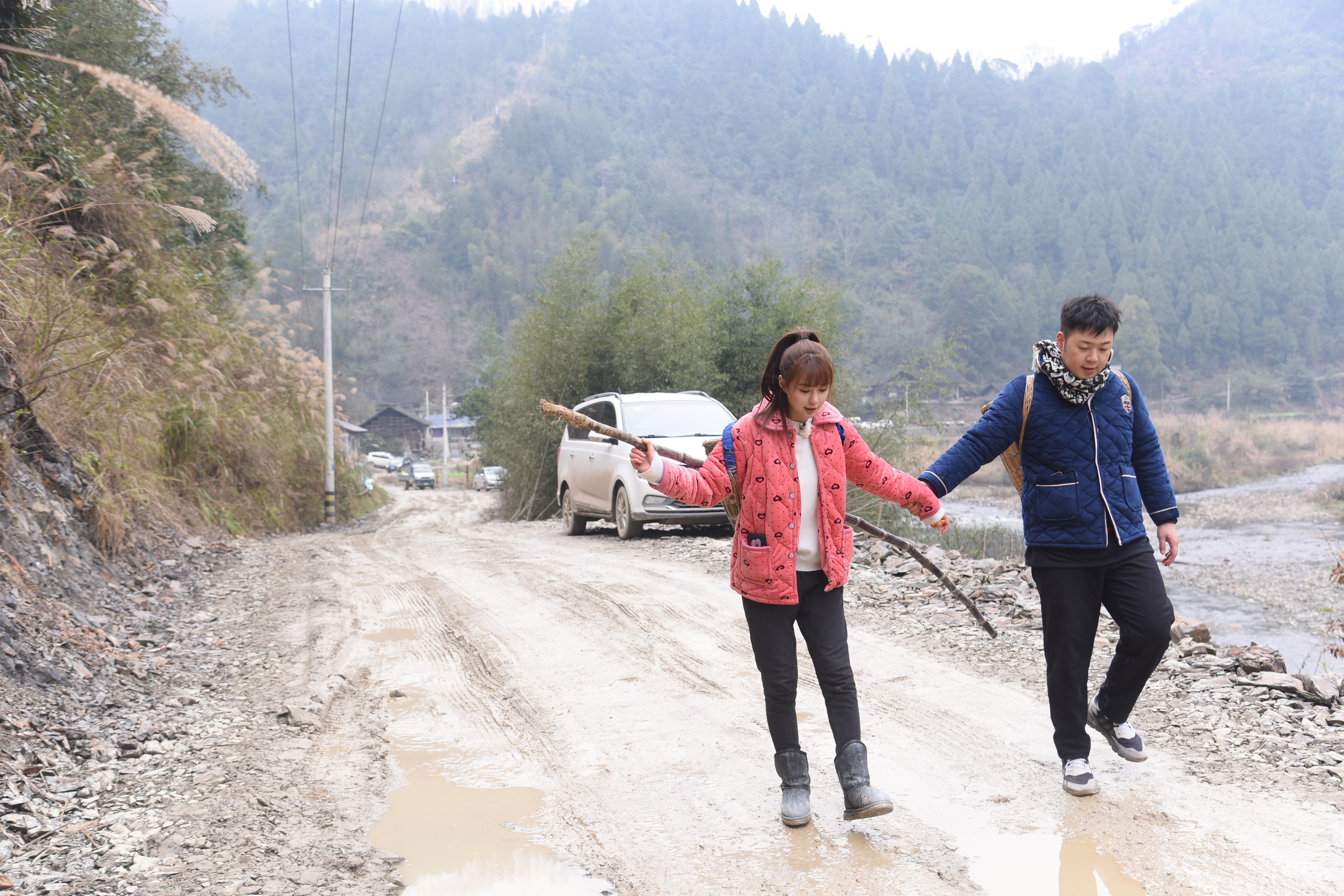 《女儿们的恋爱》沈梦辰上演土味版乡村爱情故事