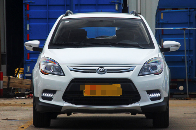 力帆x50的外观十分拉风,车身的每一处地方都是很独特的设计,所用的