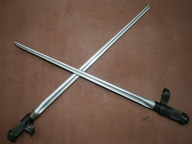 我军历史上用了40年的三棱军刺有多厉害,为何最后却被淘汰了?