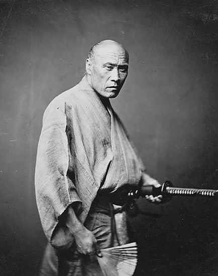 百年前的日本武士照片:最后一位还是个女性