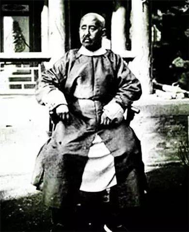 《武状元苏乞儿》中广州将军凭啥那么狂?有狂的本钱