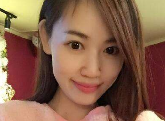 《非诚勿扰》惊现"马蓉",刚出场24盏灯全灭,网友:尴尬了