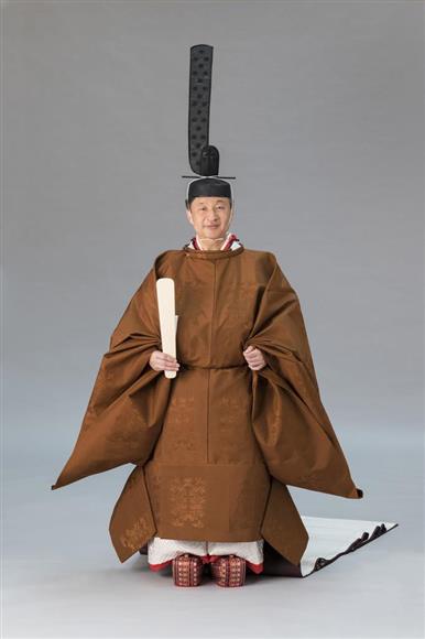 从日本天皇登基大典,看日本皇室成员传统服饰的历史传承