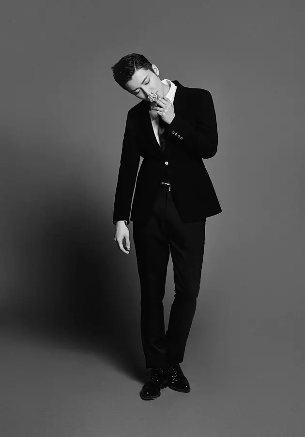 乔任梁生前珍贵老照片:被媒体誉为"舞台之王",可惜英年早逝.