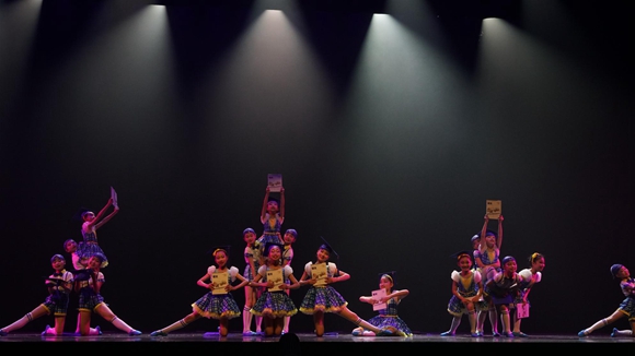 上海群文舞台"承包"百姓生活各种热点关切