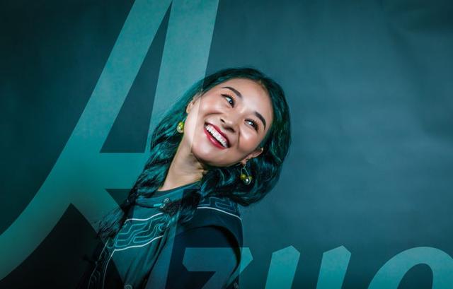 人气歌手海来阿卓《清风吹过草原》全网上线,收获赞美