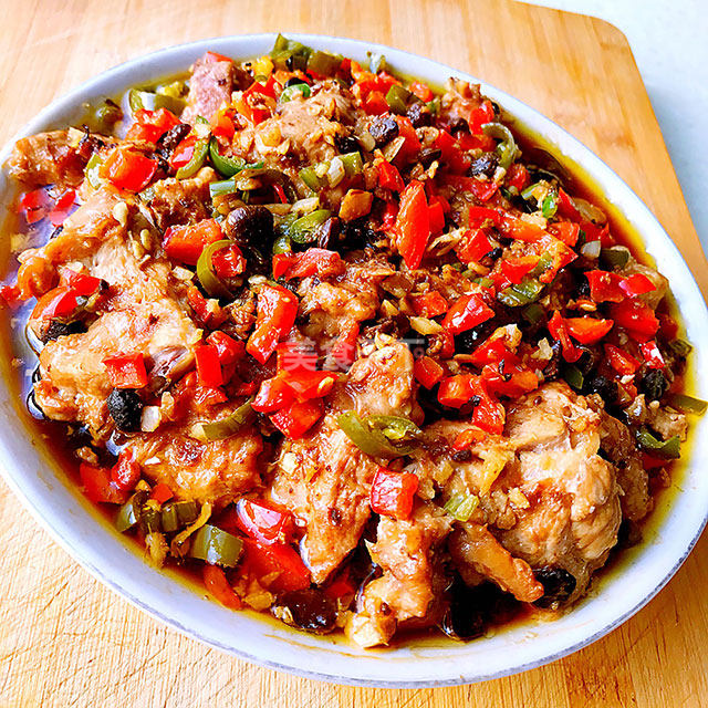 豉椒蒸排骨,排骨软嫩,豉香扑鼻,一碗都不够吃