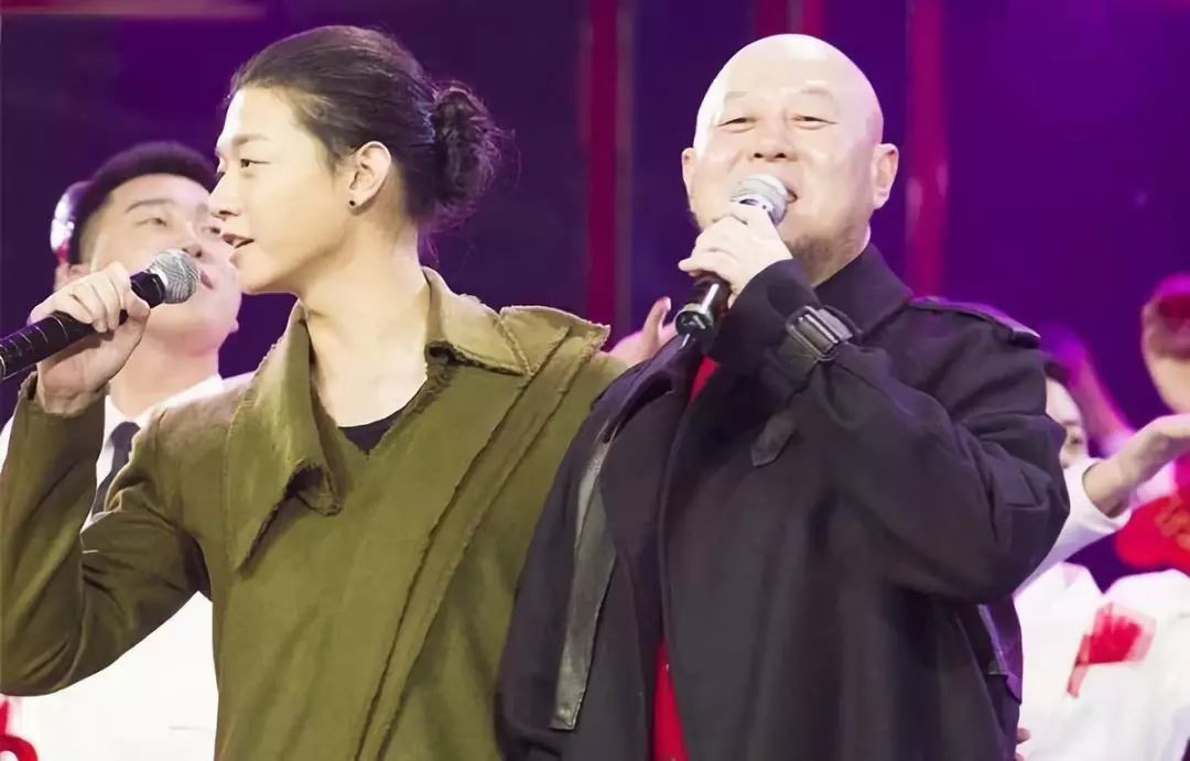 盘点娱乐圈10对真正的父子,网友:看不出来,你能认出多少对?