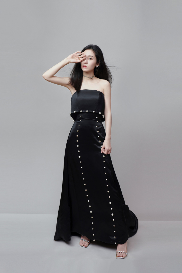 张碧晨胡桃夹子# 这场滑稽痴迷的梦, 对峙,怀疑,冷眼,不安,你挣脱