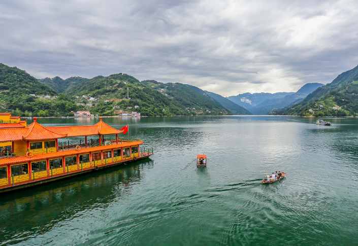 中國5a級旅遊景區——湖北長陽清江畫廊