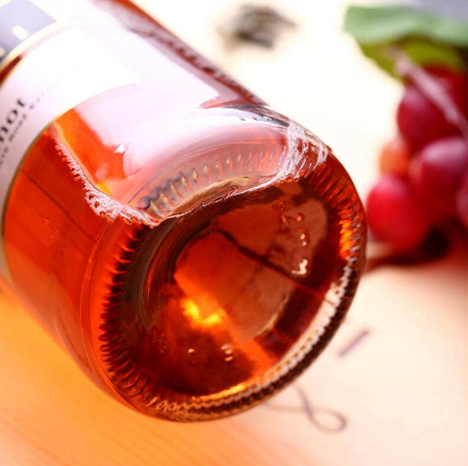 假如你是起泡甜酒的爱好者,这4款葡萄酒,能成为很好的开胃酒!