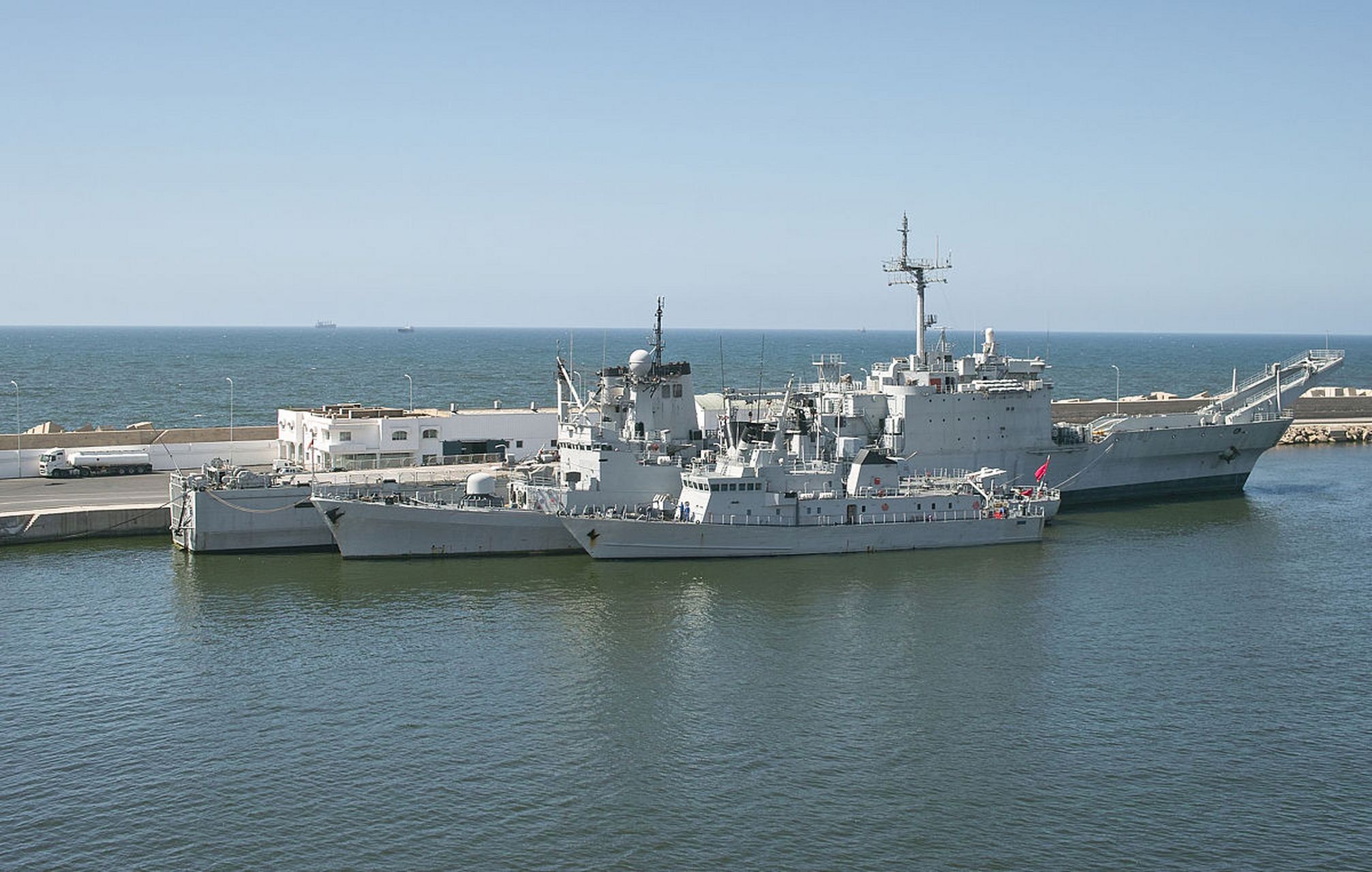 伊朗海军将在1500吨级护卫舰上安装巨型垂直发射系统.