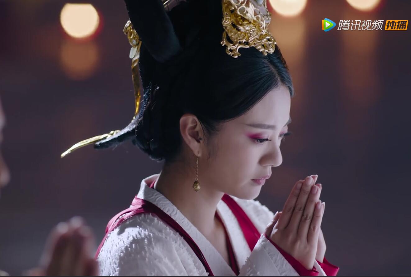 安以轩的独孤天下——独孤般若当皇后有7个造型,图7最让阿护心碎