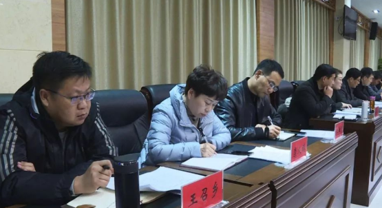 沁阳市委书记卢希望主持召开市委常委会