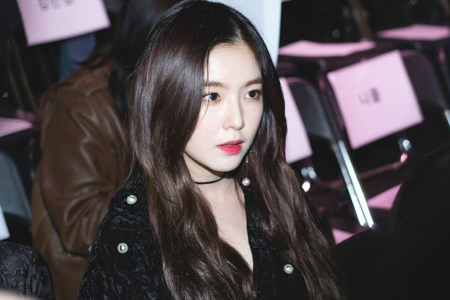 见到裴珠泫的第一眼就超级惊艳,这个小姐姐长得真的太精致了