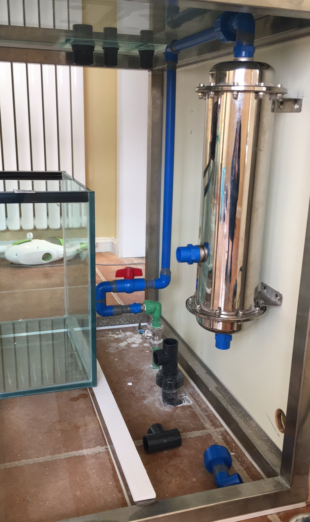 百度爱采购首页 商品专题_鱼缸自动困水运行原理:自来水从上水管进入