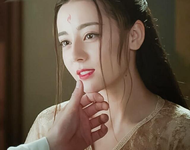 古装片的美人计,佟丽娅魅惑,刘诗诗勾魂,最后一个被造型毁了