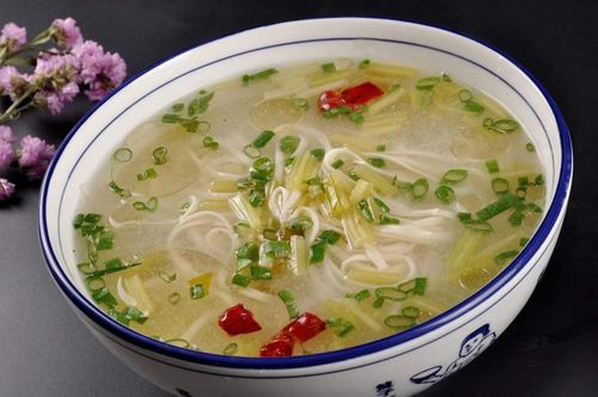 城市身边事#【兰州美食】浆水面是陕甘地区传统特色小吃.