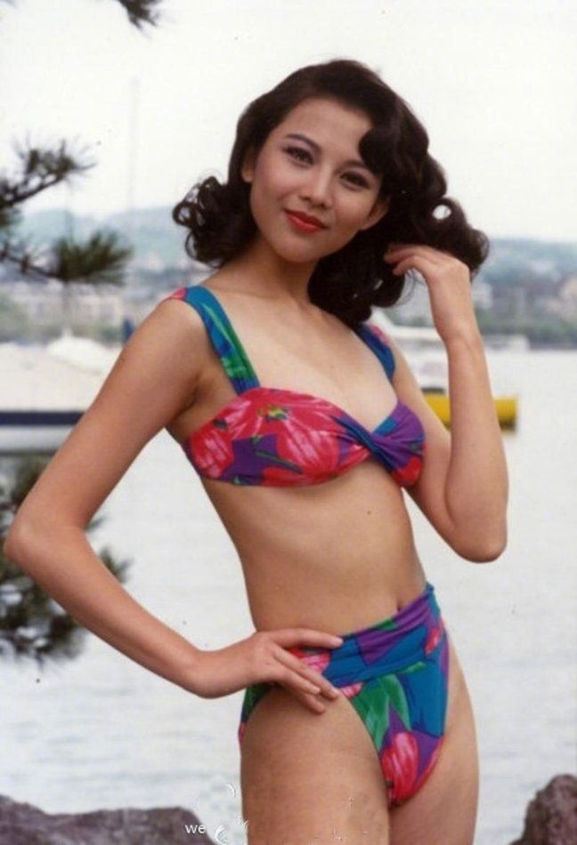 蔡少芬年轻时太美!古装明媚时装柔美,比基尼更是性感极了