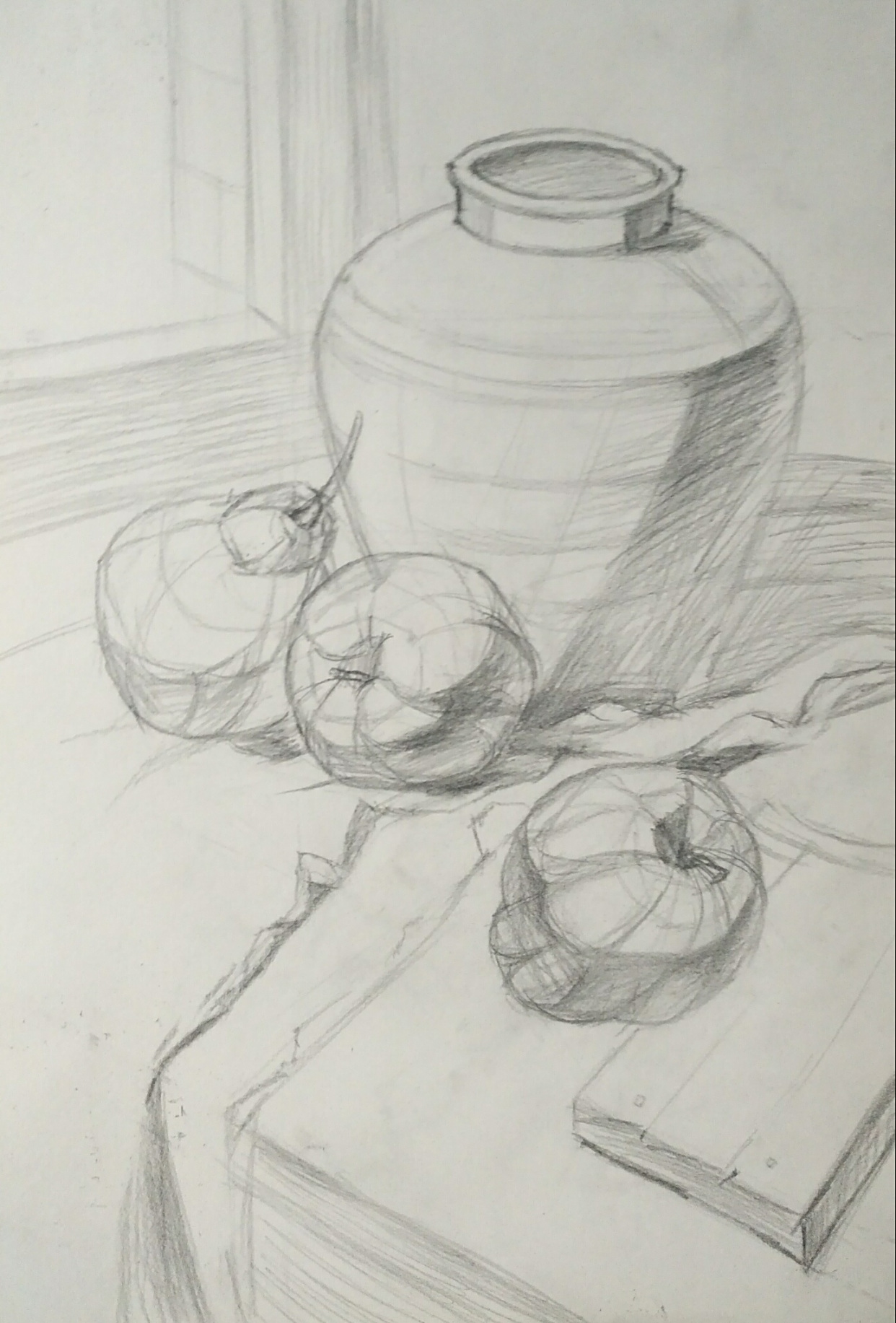 明暗素描:罐子与苹果画法步骤图解